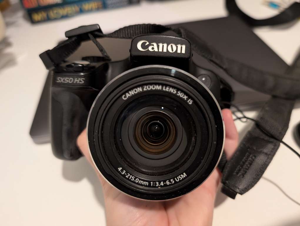 Canon PowerShot SX520 HS