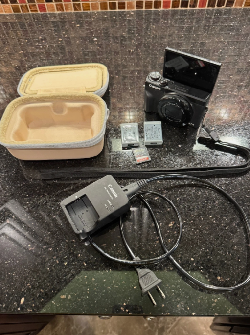 Canon PowerShot G7X Mark III 4K UHD 20.1MP