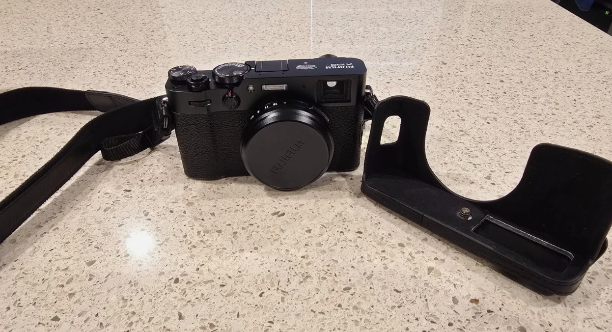 Fujifilm X100V